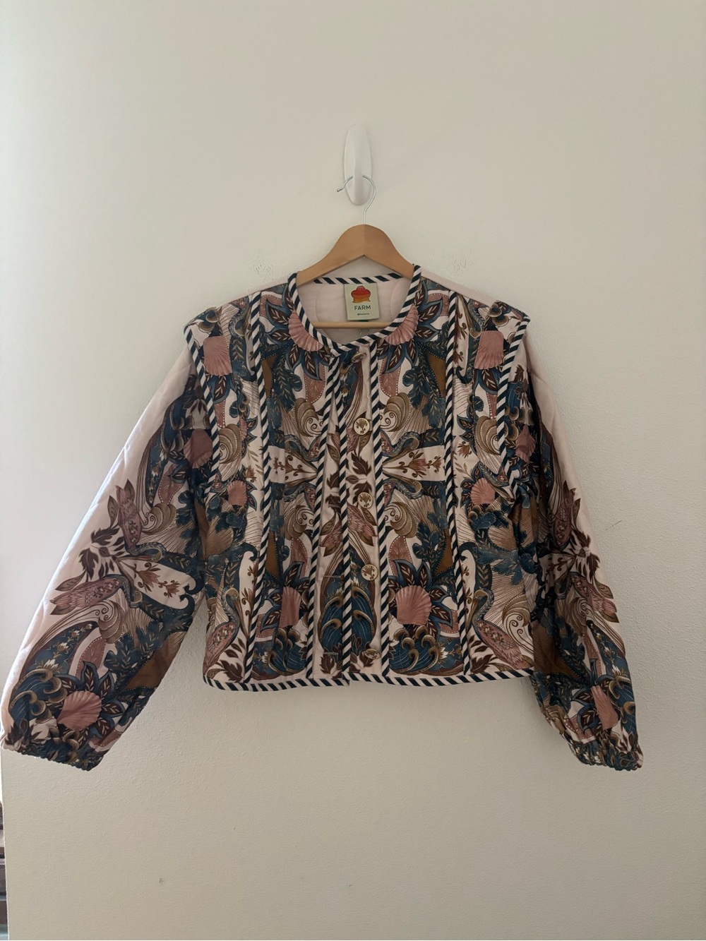 FARM Rio Sea Garden Scarf Print Jacket nwt new - Picture 2 of 3